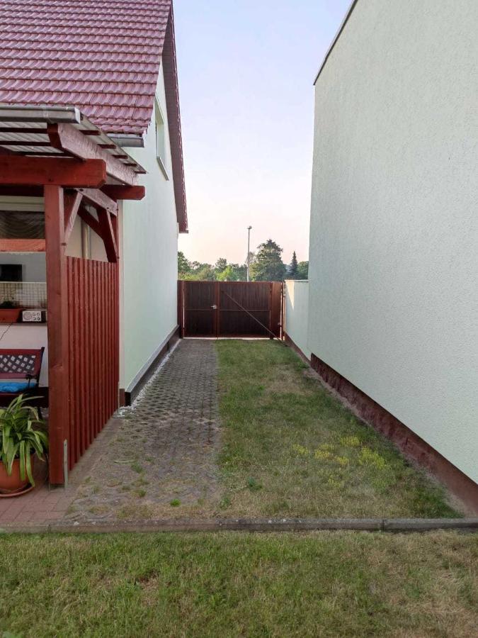 Ferienwohnungen Peters Korswandt Exterior photo